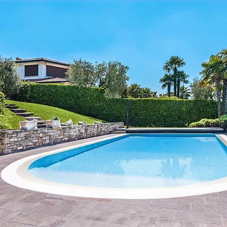 Vittoria Con Piscina E Vista By Wonderful Italy